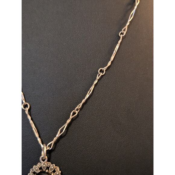 VTG 925 Black Stone Marcasite Flower Pendant on 925 Israel Fancy Chain Necklace - Picture 7 of 10